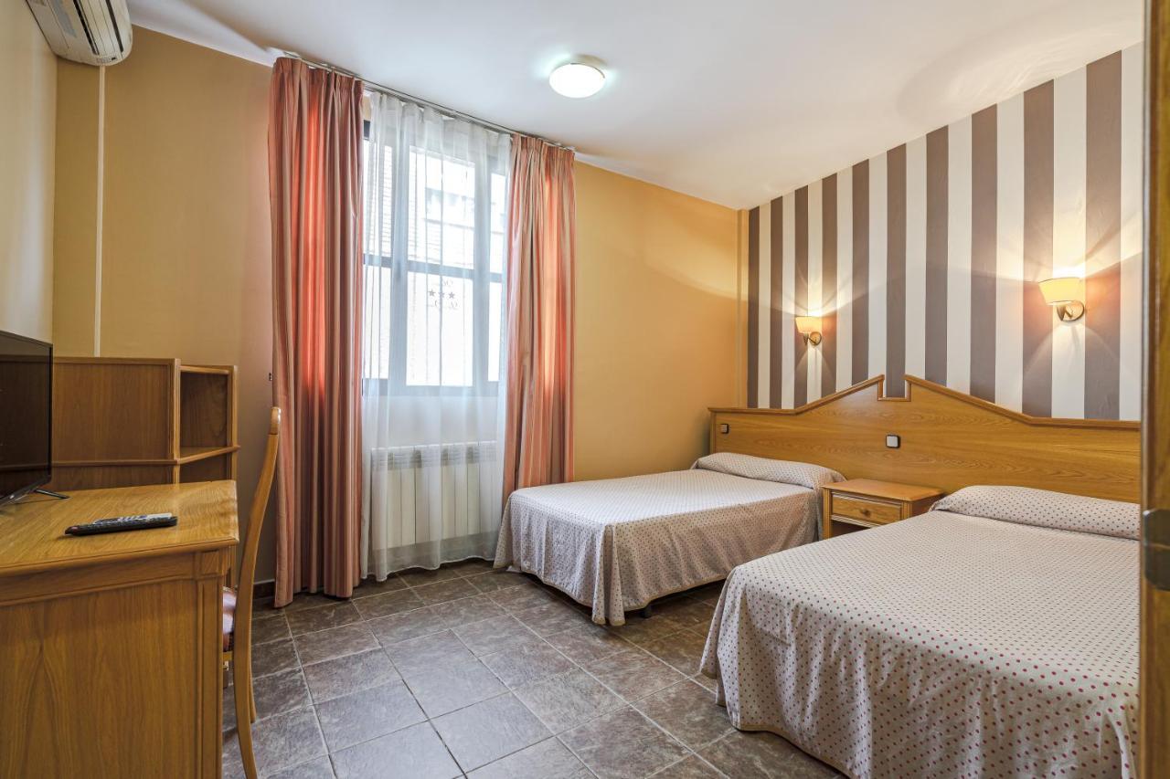 Hostal Don Juan Meco Luaran gambar