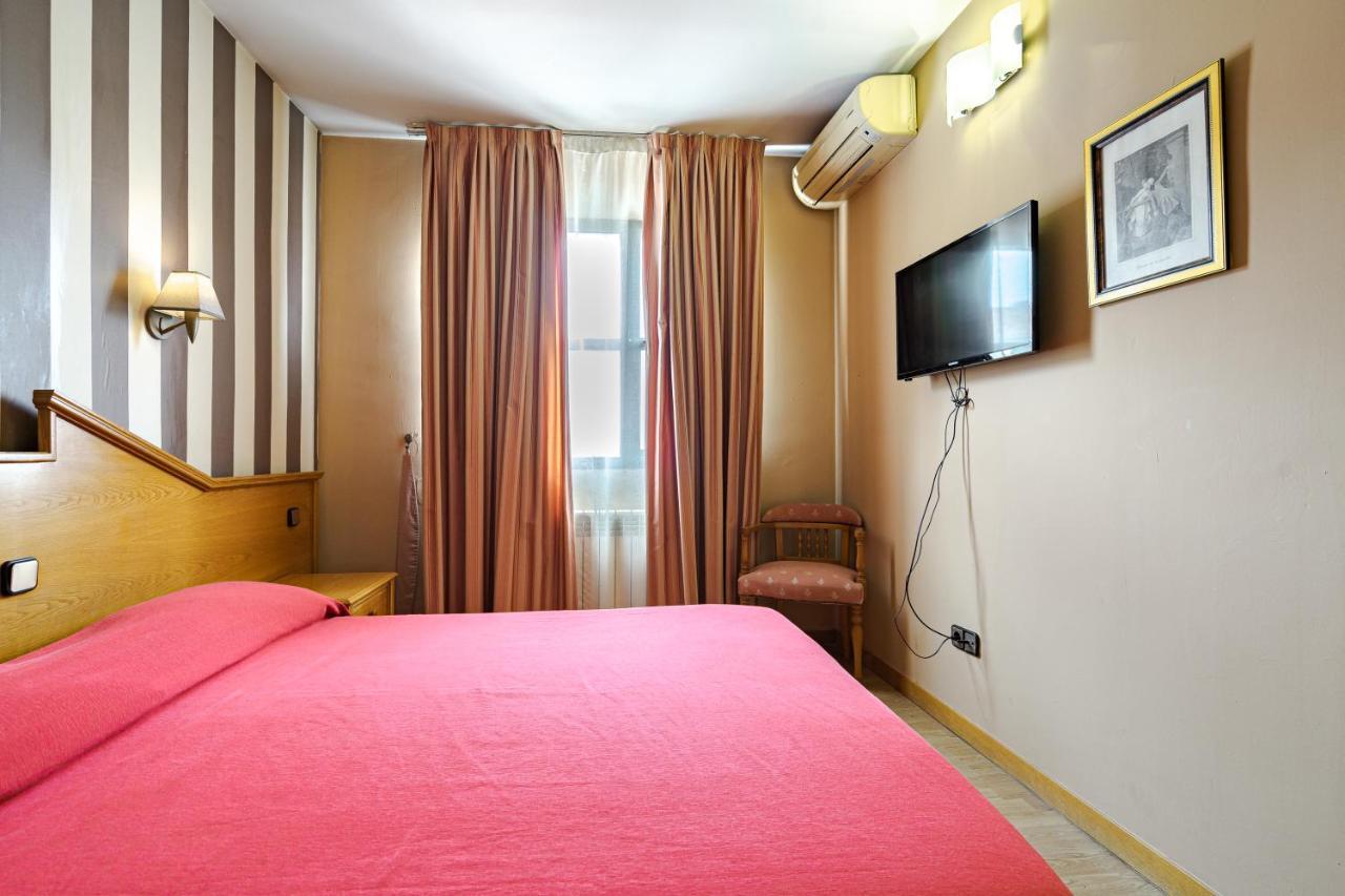 Hostal Don Juan Meco Luaran gambar